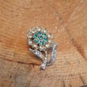 Coro Stamped  Floral Scarf Pin